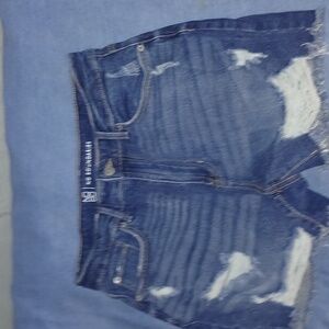 No Boundaries distressed jean shorts